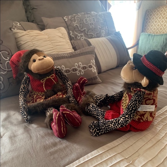 Two Adorable Monkeys His&Hers - Picture 2 of 7